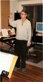 Ethan Winer conducts